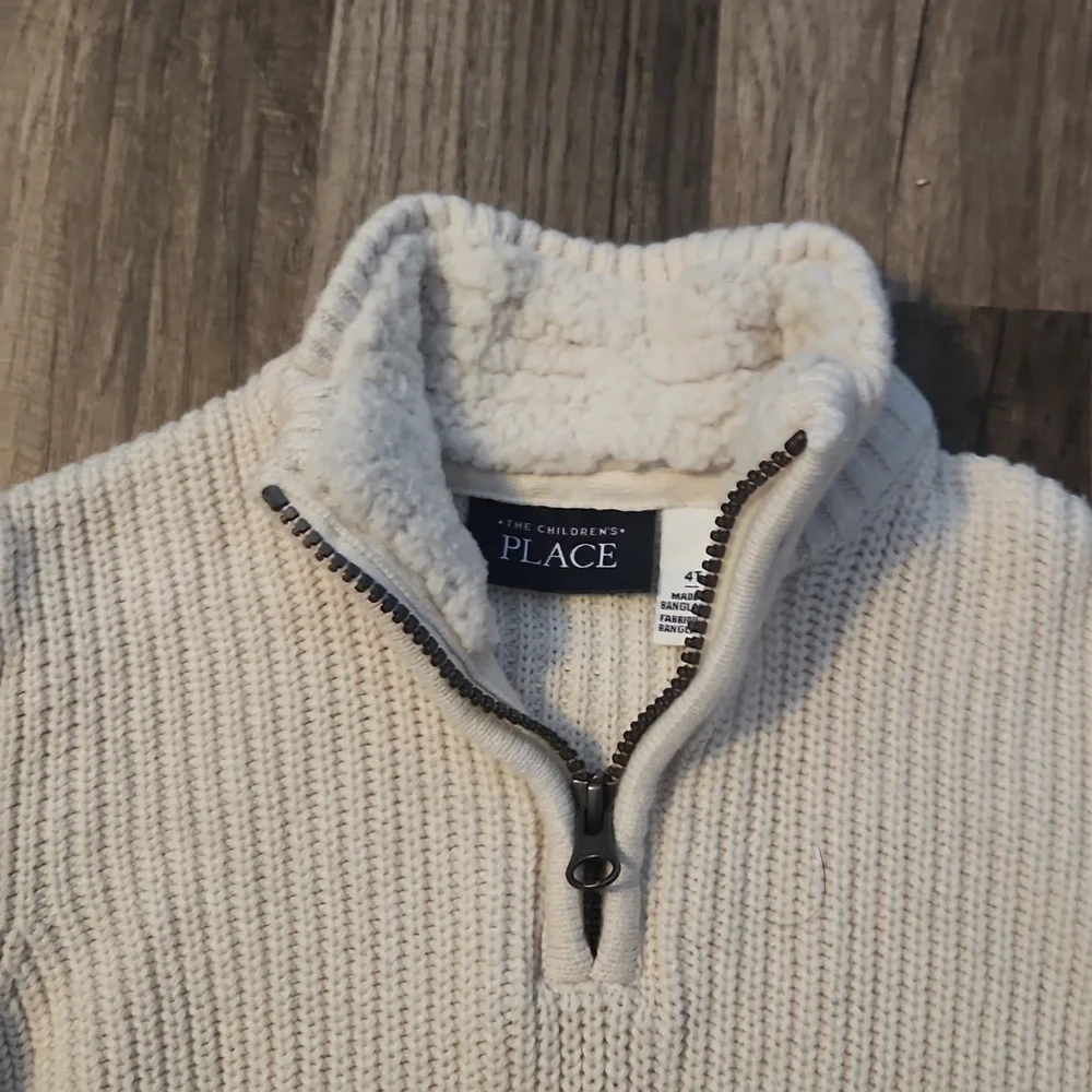 The Children's Place Ivory Zip Sweater Size 4/5